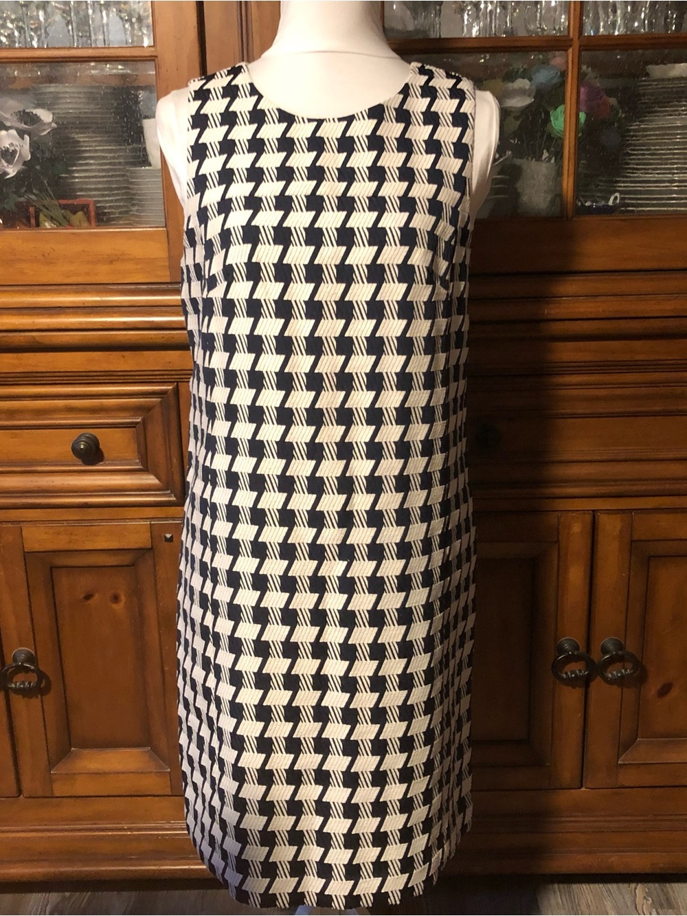 EUC Ann Taylor Factory Navy and White  Shift Dress